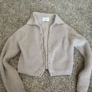 Aritzia Wilfred 100% Merino Wool Cropped Sweater Size Small